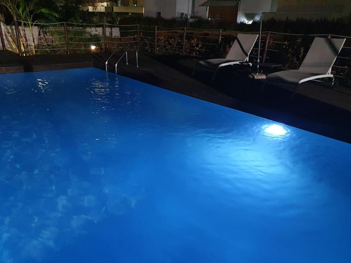 Hotel Il Giardino Di Flora - Piscina & Jacuzzi Lecce Zewnętrze zdjęcie